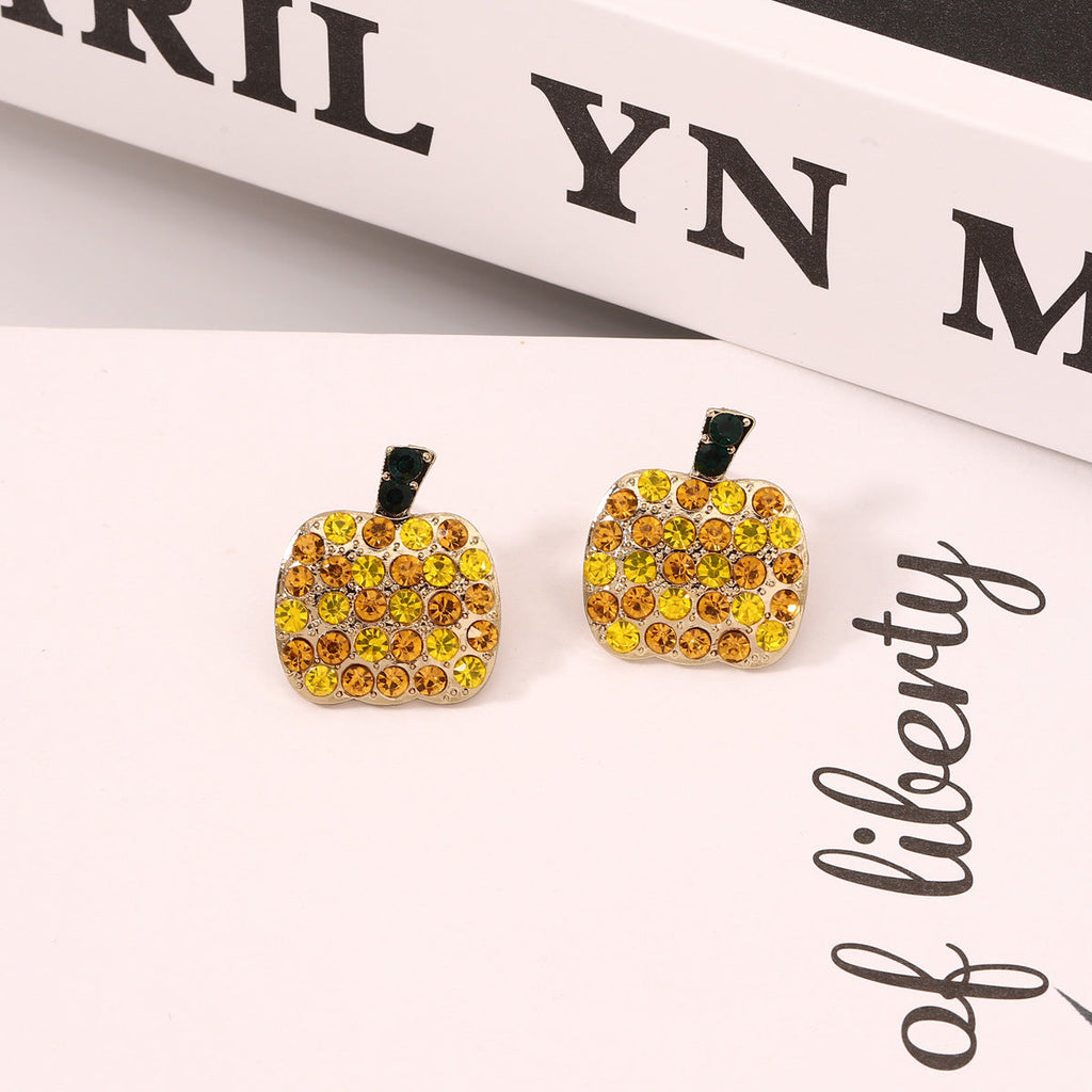 Charming Earring for Any Occasion