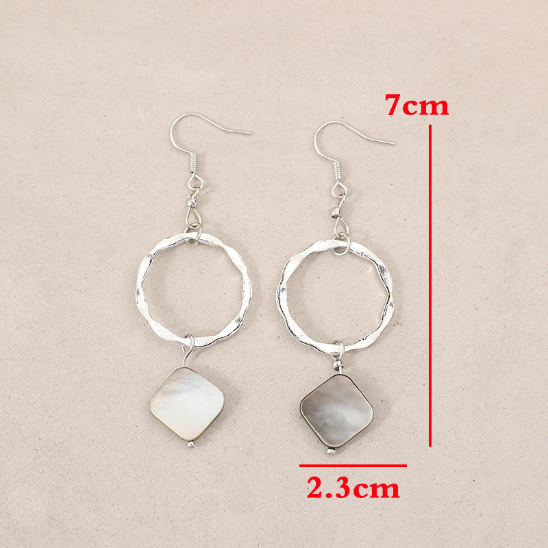 Charming Earring for Any Occasion
