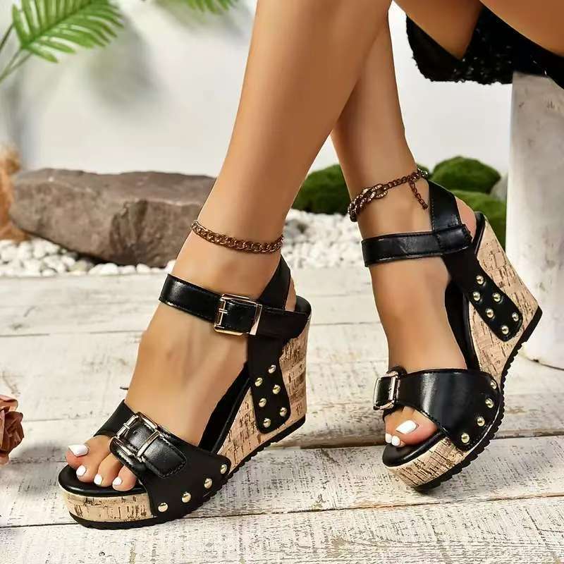 Beautifully Crafted Orthopedic Sandals
