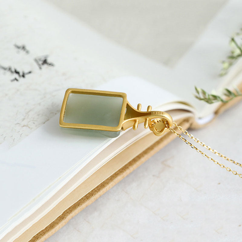 Elegant Silver Pendant for Every Occasion