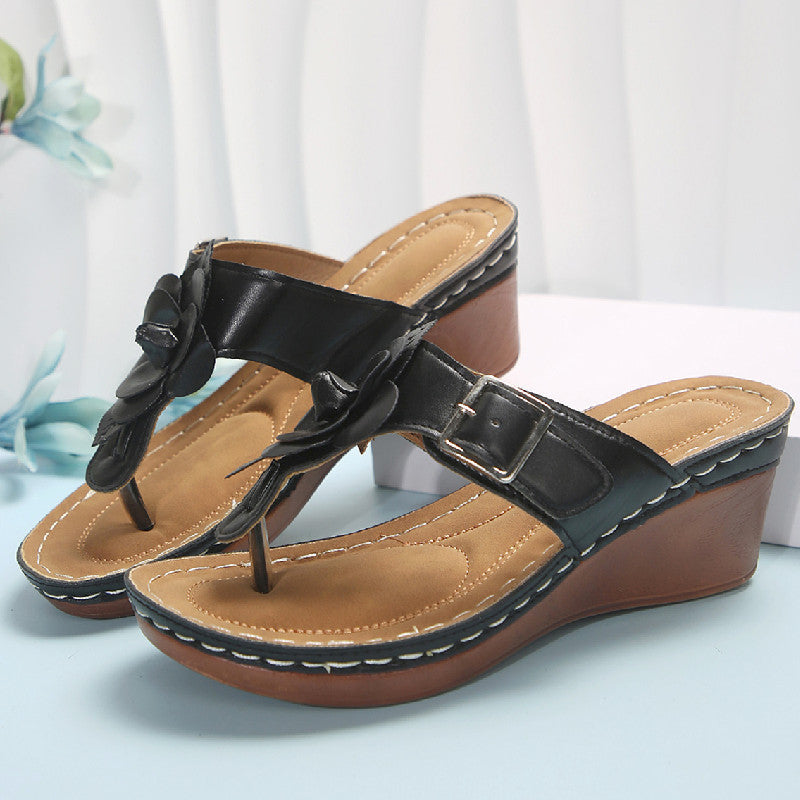 Graceful Orthopedic Sandals for Modern Look