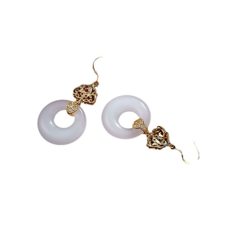 Classic Earring with Timeless Appeal