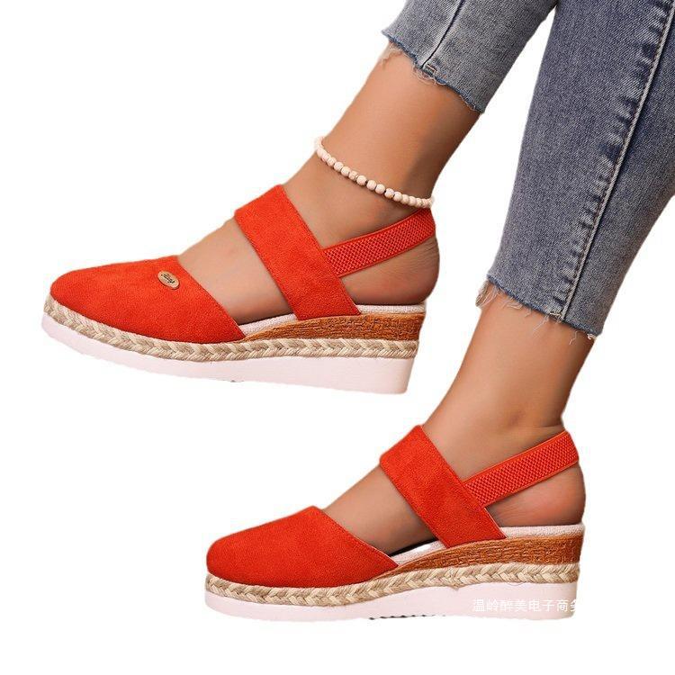 Chic Orthopedic Sandals with Unique Design