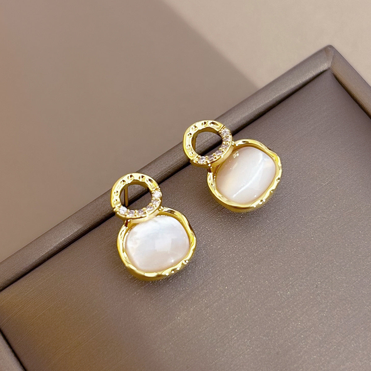 Romantic Earring for Special Moments