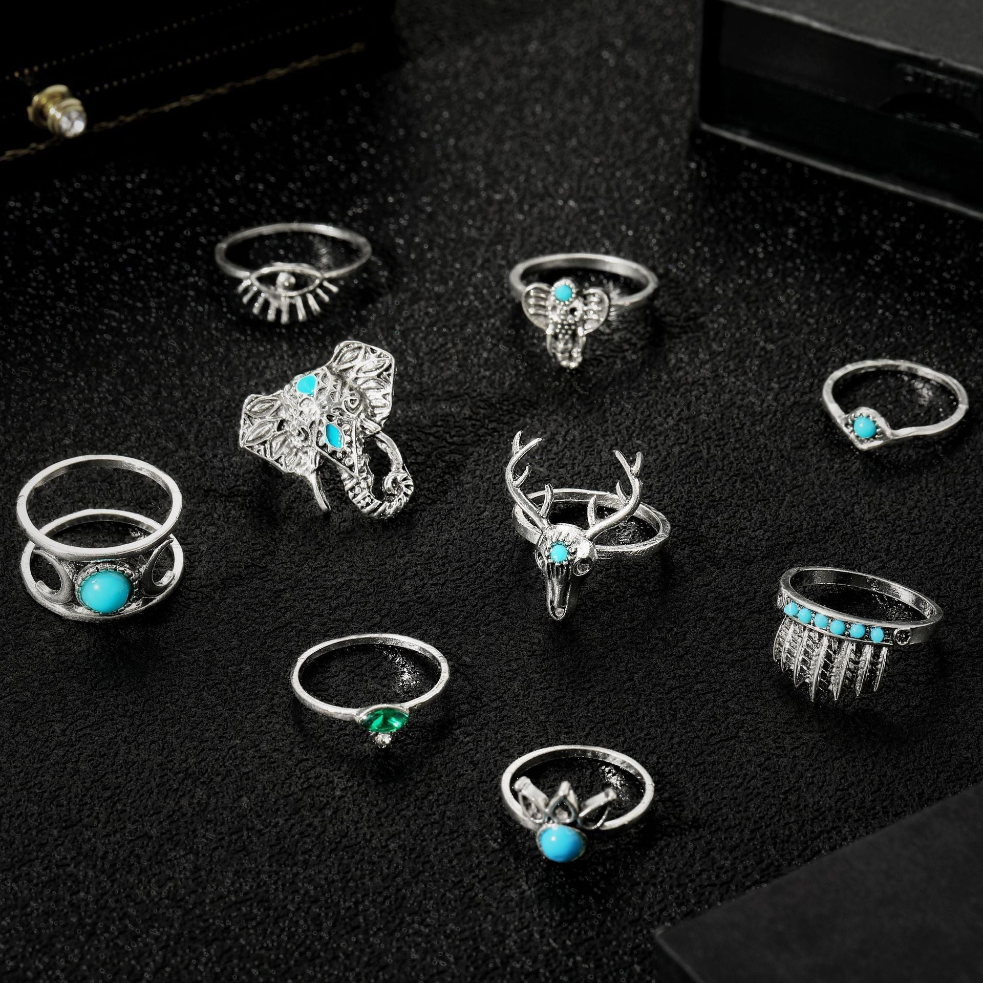 Beautiful Set with Unique Style