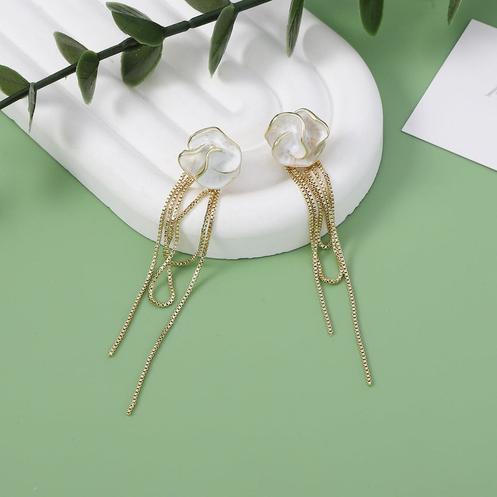 Romantic Earring for Special Moments