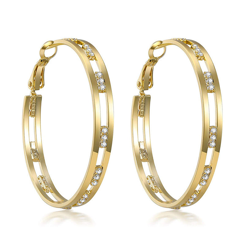 Classic Earring with Timeless Appeal