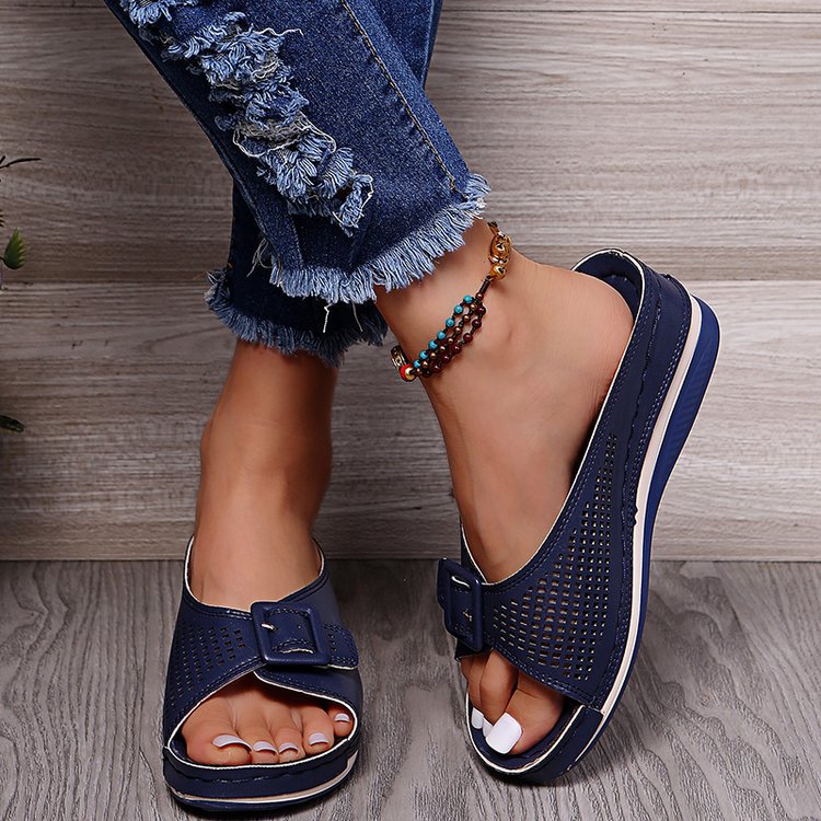 Graceful Orthopedic Sandals for Modern Look