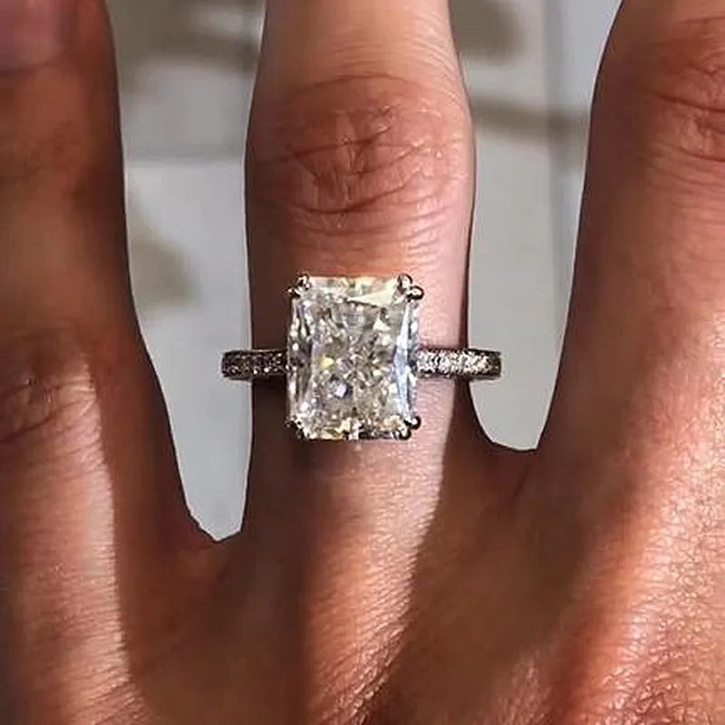 Beautiful Ring with Unique Style