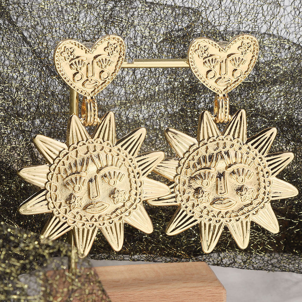 Classic Pendant with Timeless Appeal