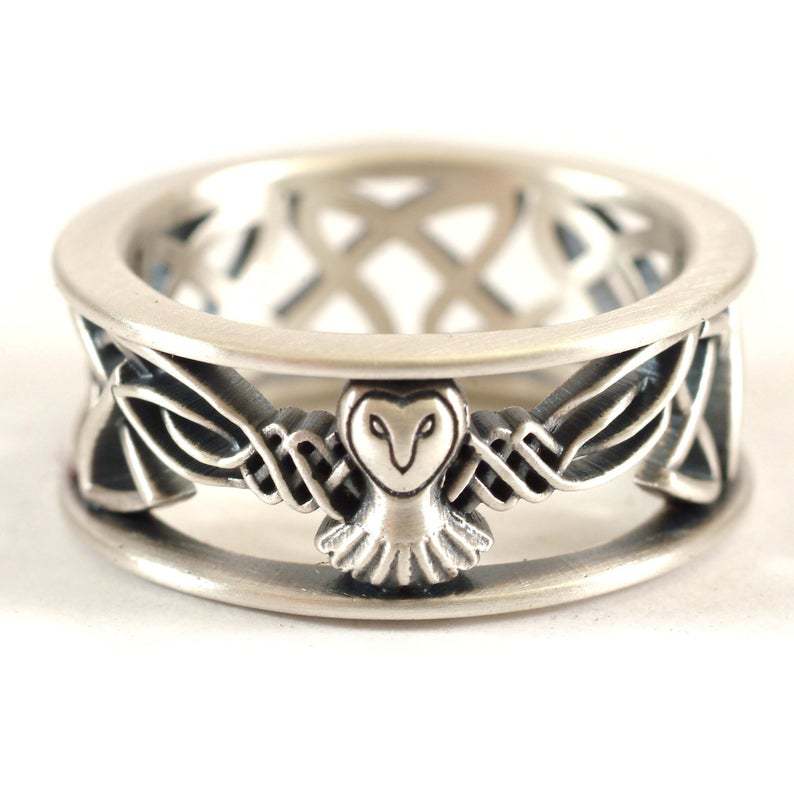 Classic Ring with Timeless Appeal