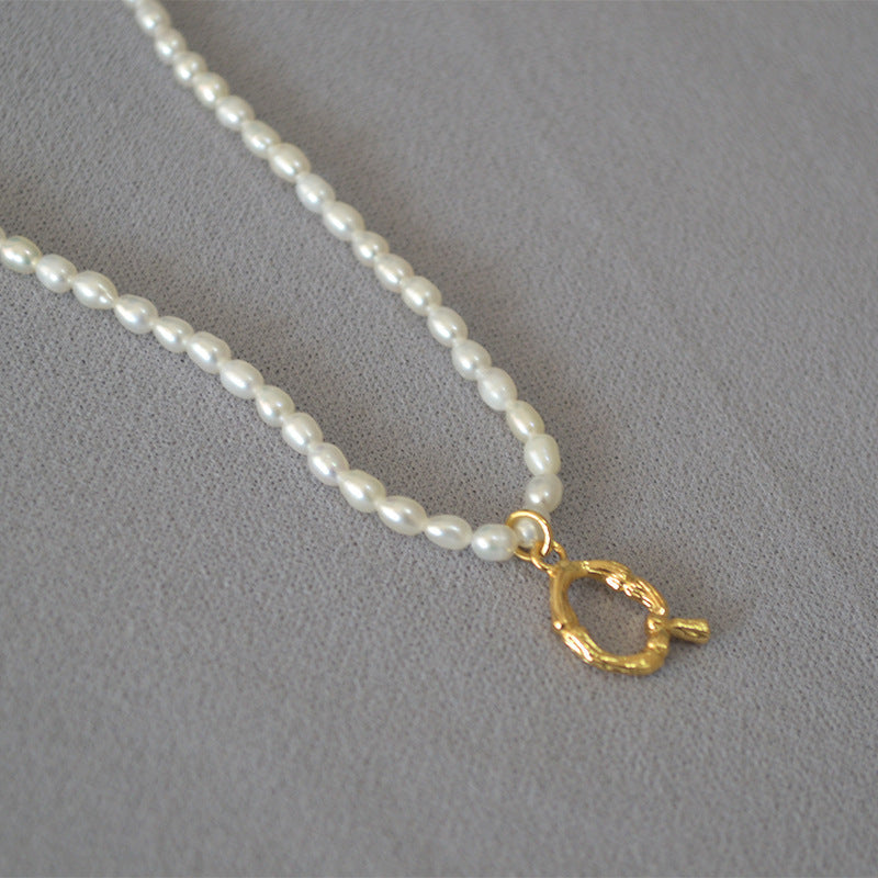 Romantic Pearl Necklace for Special Moments