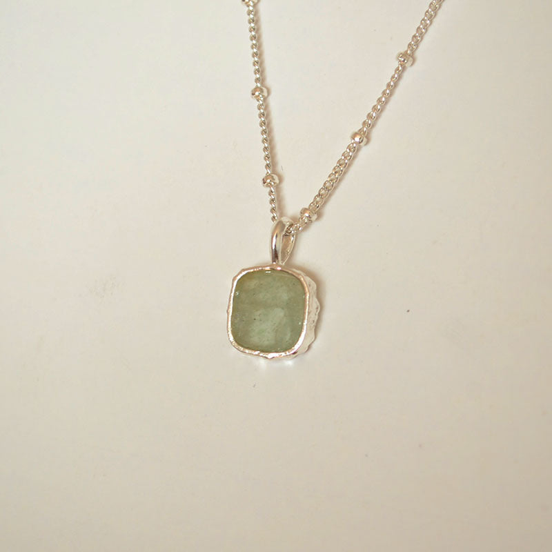 Romantic Silver Necklace for Special Moments