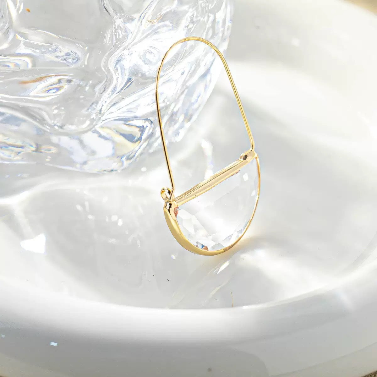 Charming Earring for Any Occasion