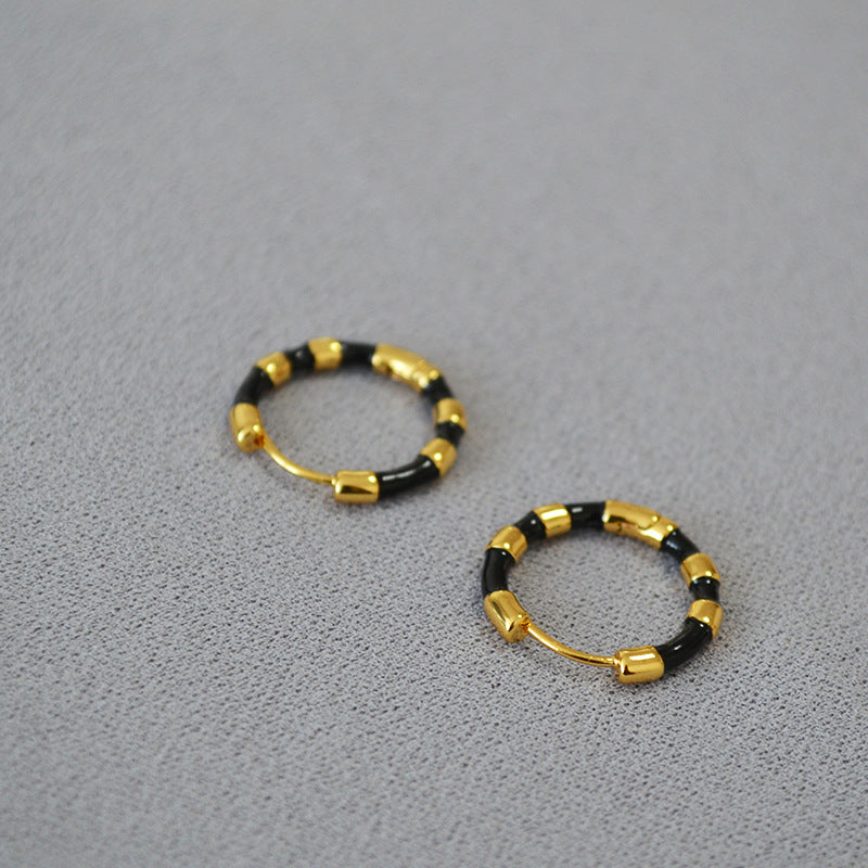 Romantic Gold Earring for Special Moments
