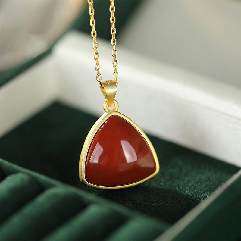 Stunning Gold Pendant for Daily Wear