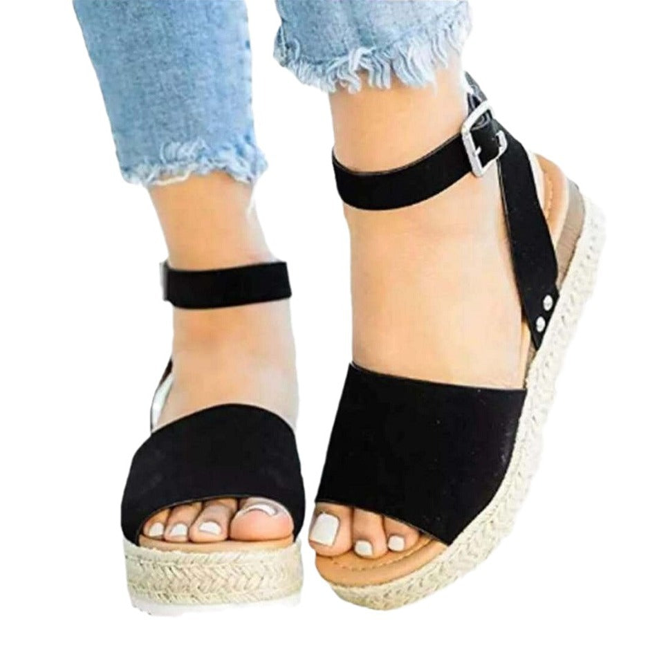 Graceful Orthopedic Sandals for Modern Look