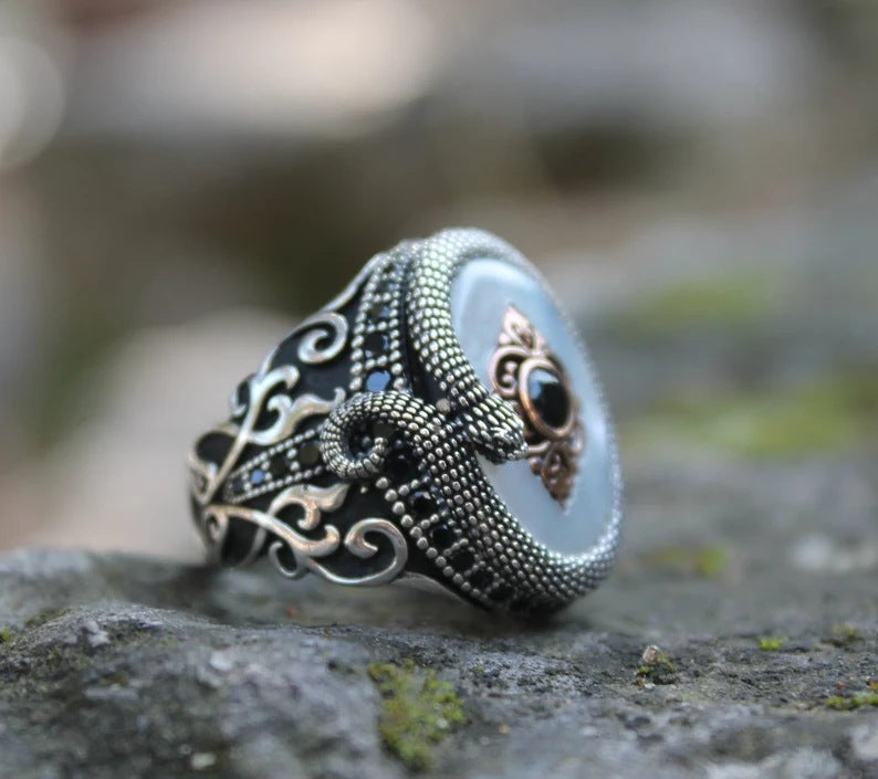 Charming Pearl Ring for Any Occasion
