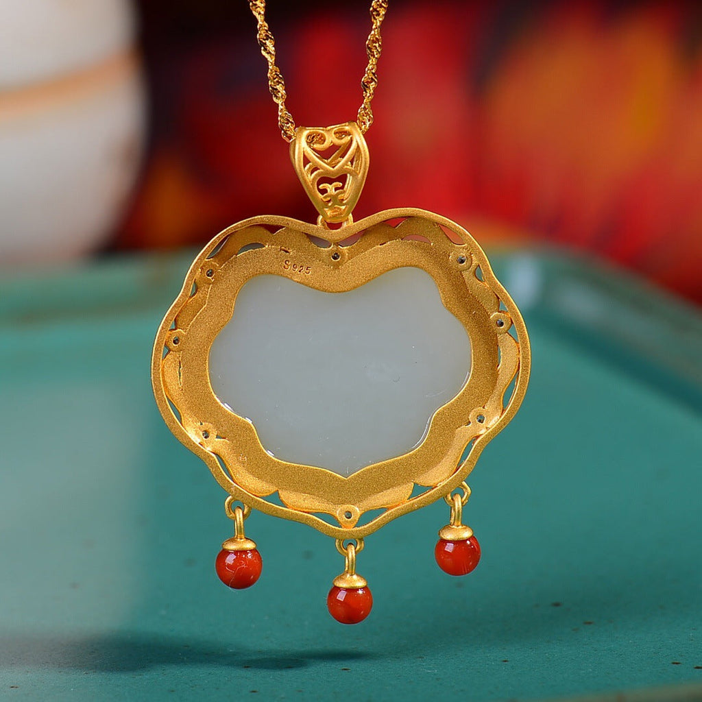 Classic Necklace with Timeless Appeal