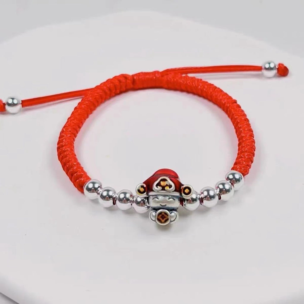 Classic Silver Bracelet with Timeless Appeal
