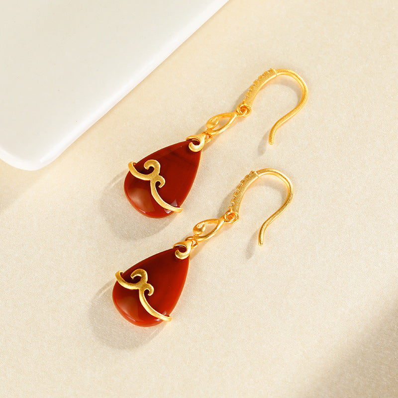 Beautiful Gold Earring with Unique Style