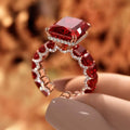 Classic Gold Ring with Timeless Appeal