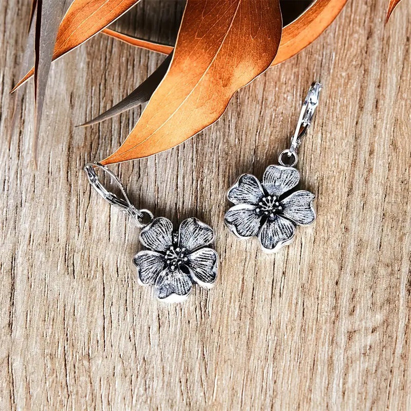 Stunning Earring for Daily Wear