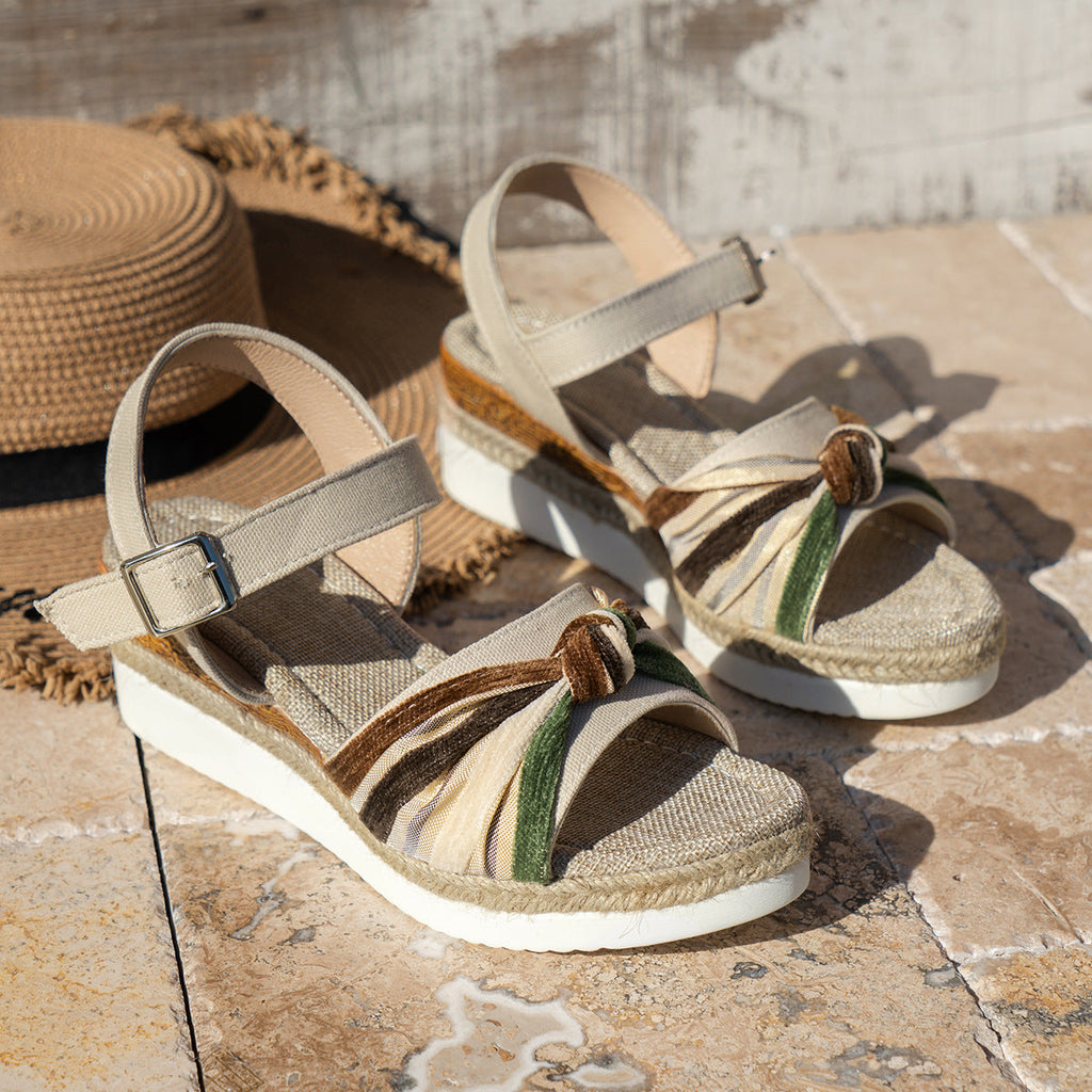 Graceful Orthopedic Sandals for Modern Look
