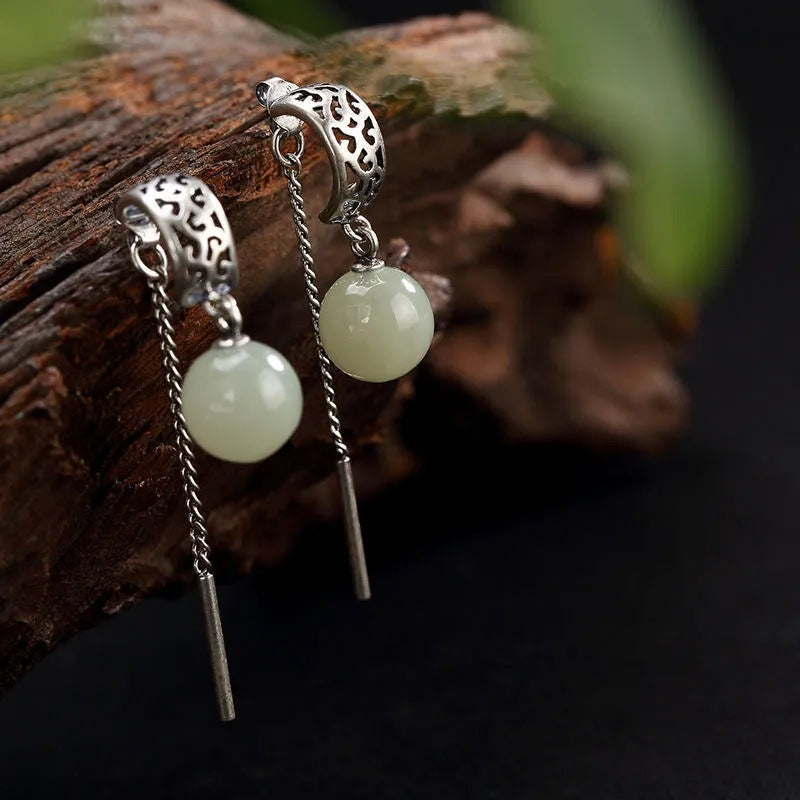 Charming Piece for Any Occasion