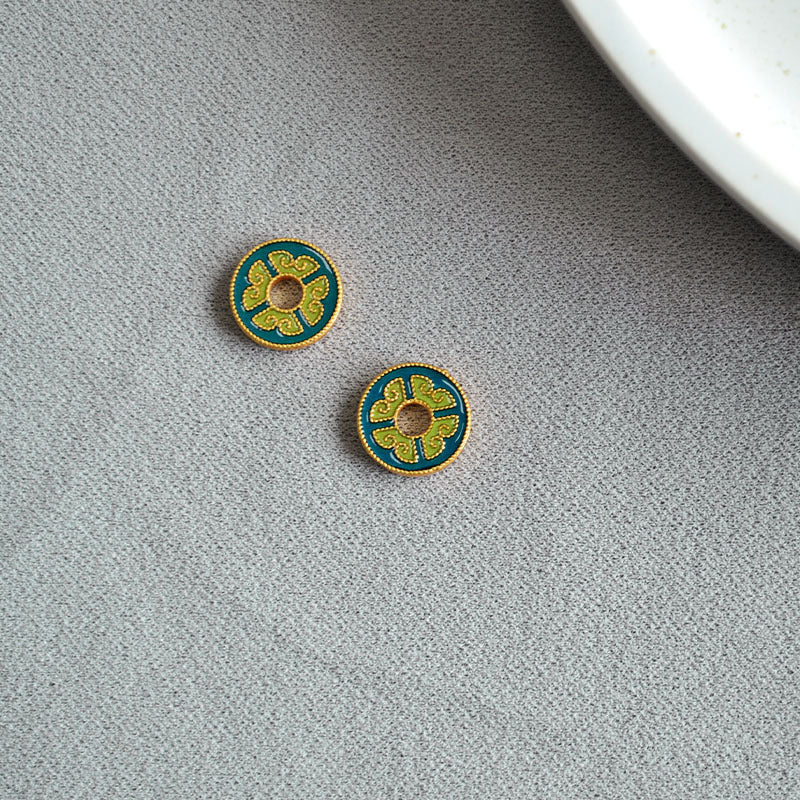 Beautiful Gold Earring with Unique Style