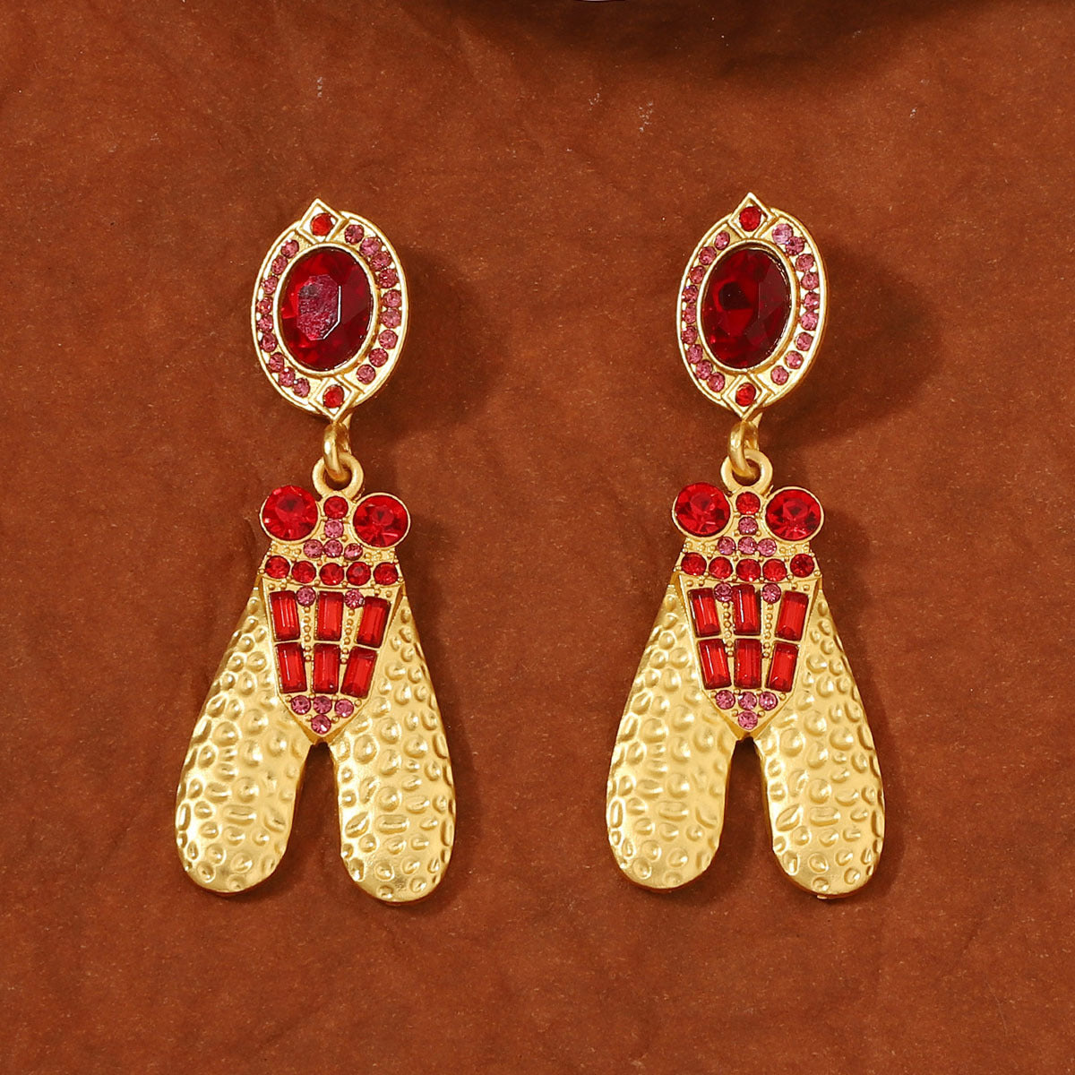 Beautiful Gold Earring with Unique Style