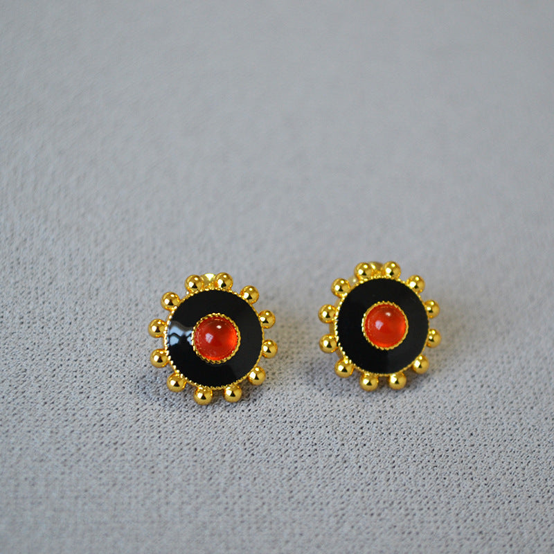 Beautiful Gold Earring with Unique Style