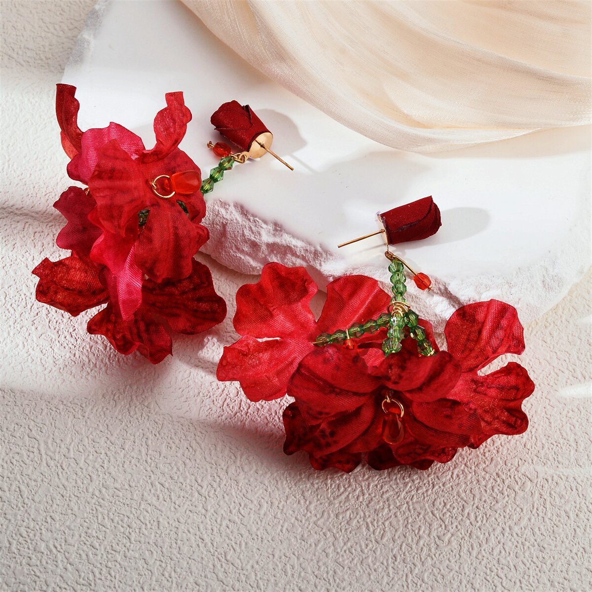 Charming Earring for Any Occasion