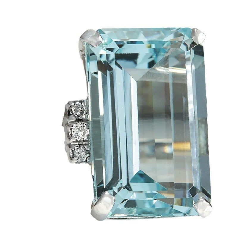 Classic Ring with Timeless Appeal