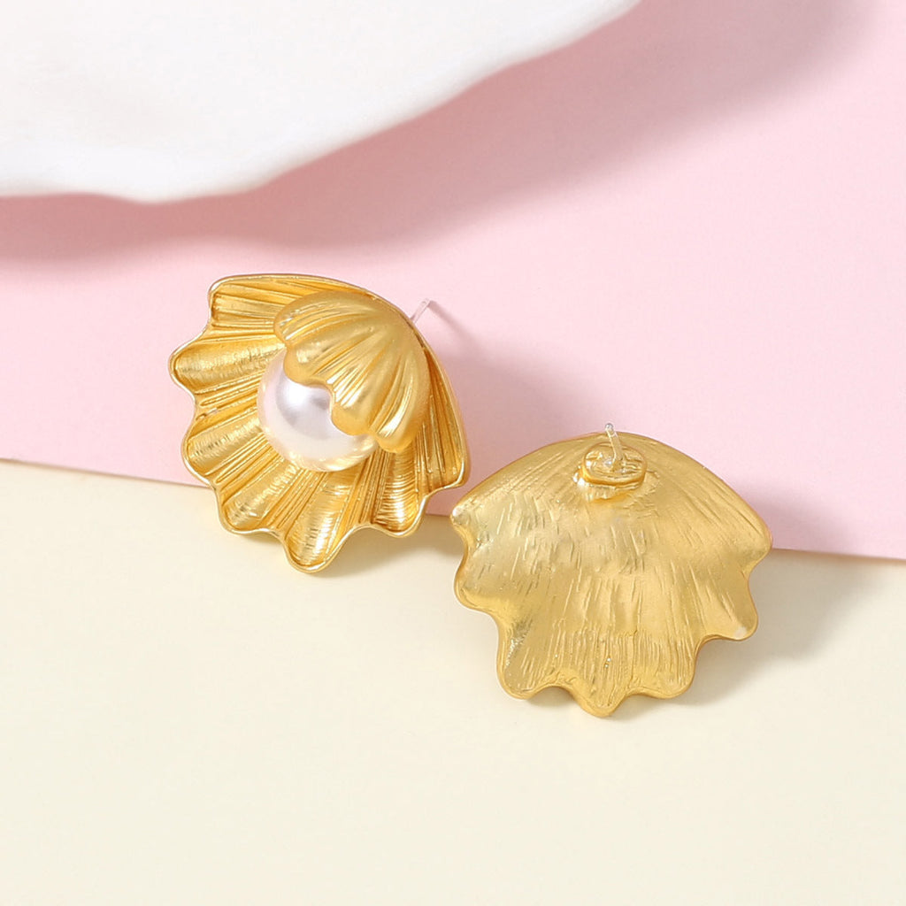 Delicate Artisan Pearl Earring