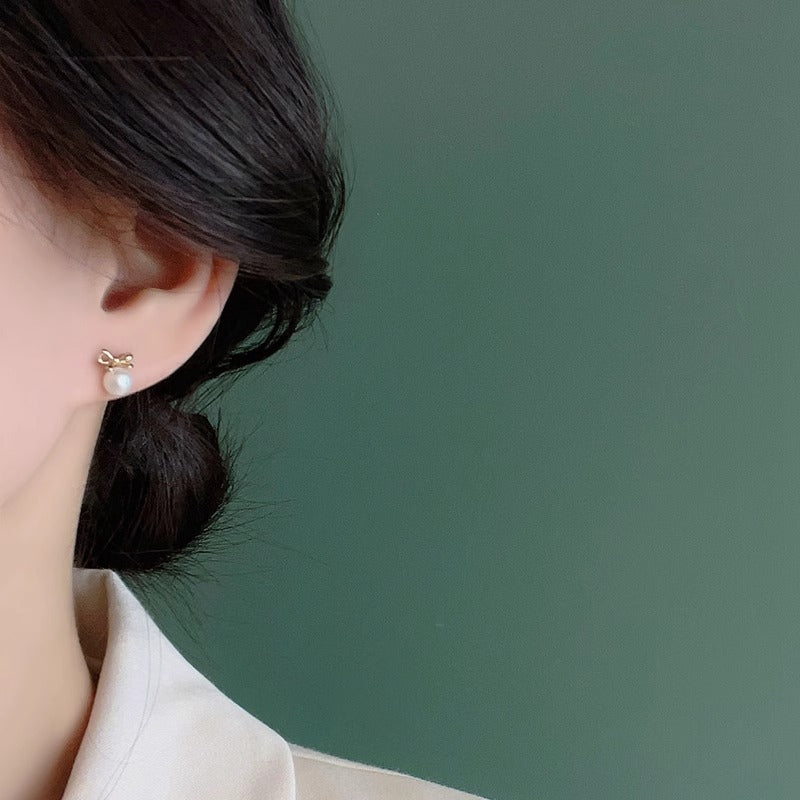 Classic Pearl Earring with Timeless Appeal