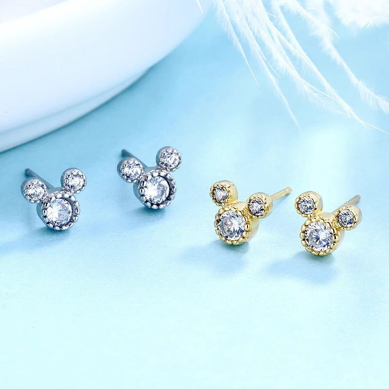 Charming Earring for Any Occasion