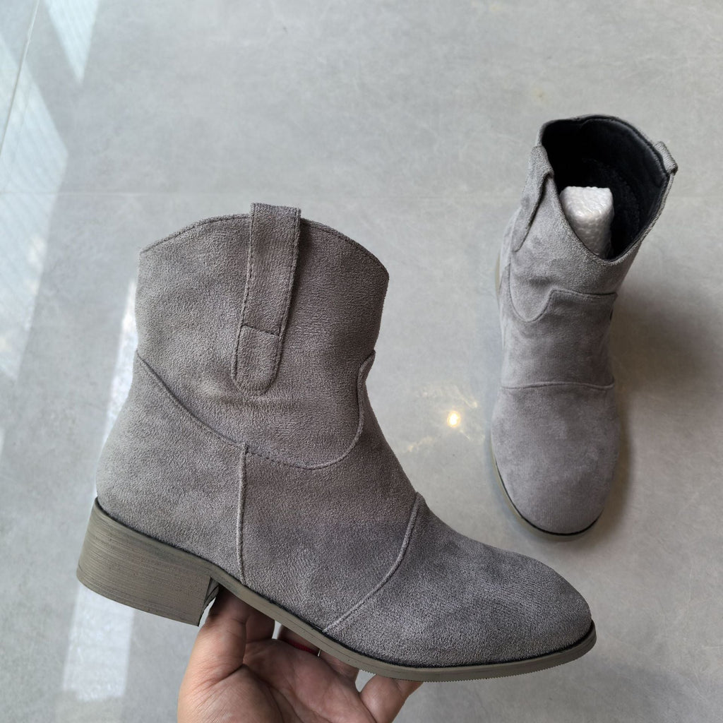 Elegant Orthopedic Boots for Every Step