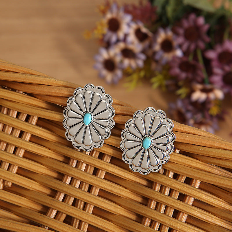 Classic Earring with Timeless Appeal