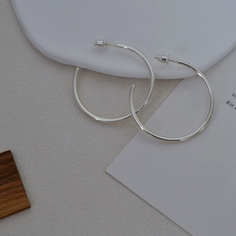 Elegant Silver Earring for Every Occasion