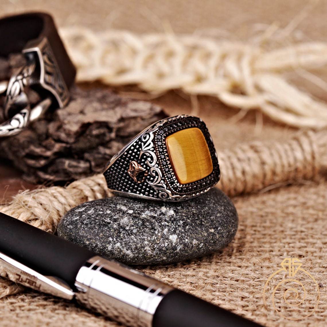 Beautiful Ring with Unique Style