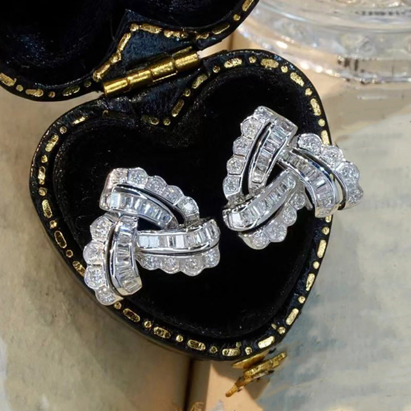 Romantic Earring for Special Moments