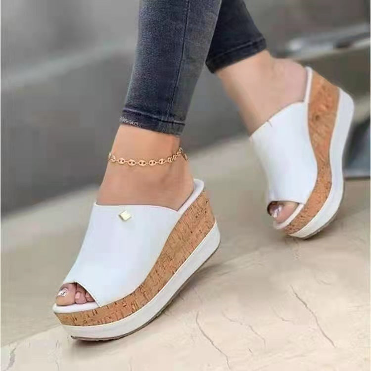 Chic Orthopedic Sandals with Unique Design