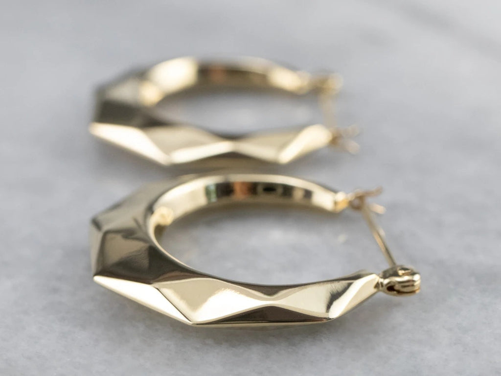 Classic Earring with Timeless Appeal