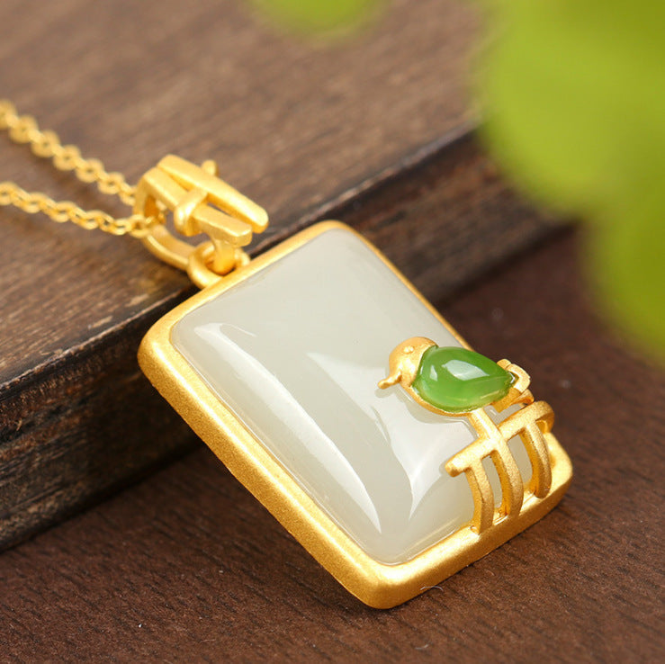 Stunning Gold Necklace for Daily Wear