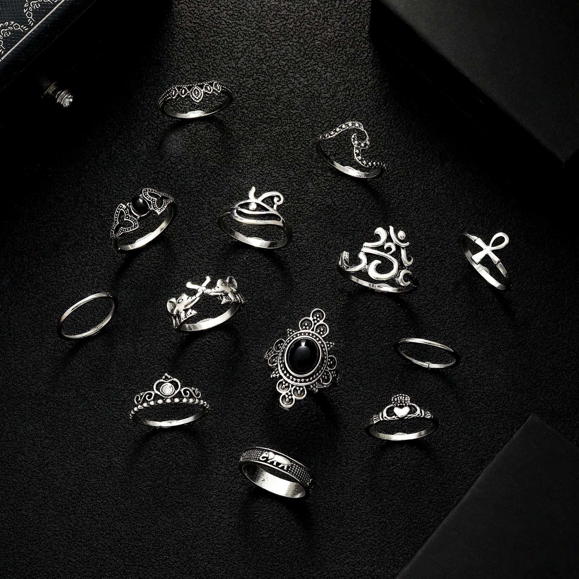 Beautiful Set with Unique Style