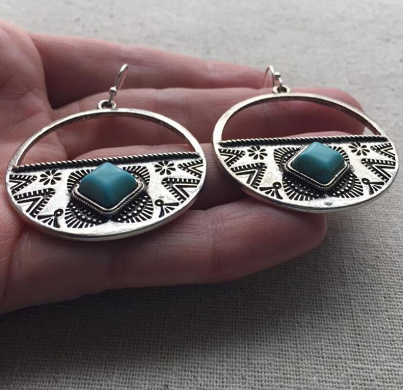 Stunning Earring for Daily Wear