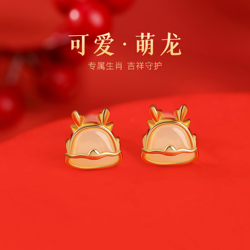 Elegant Gold Earring for Every Occasion