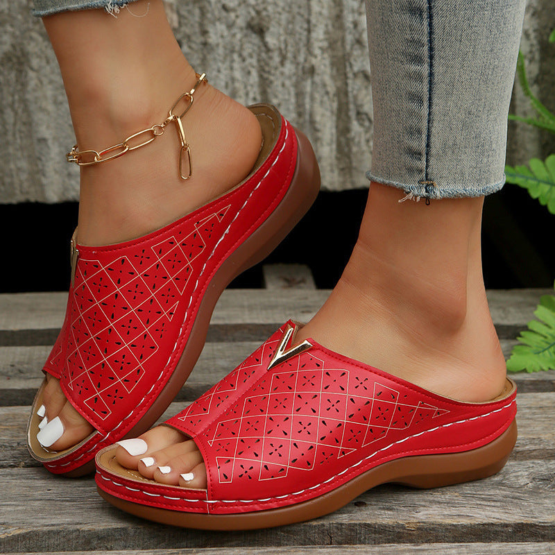 Chic Orthopedic Sandals with Unique Design