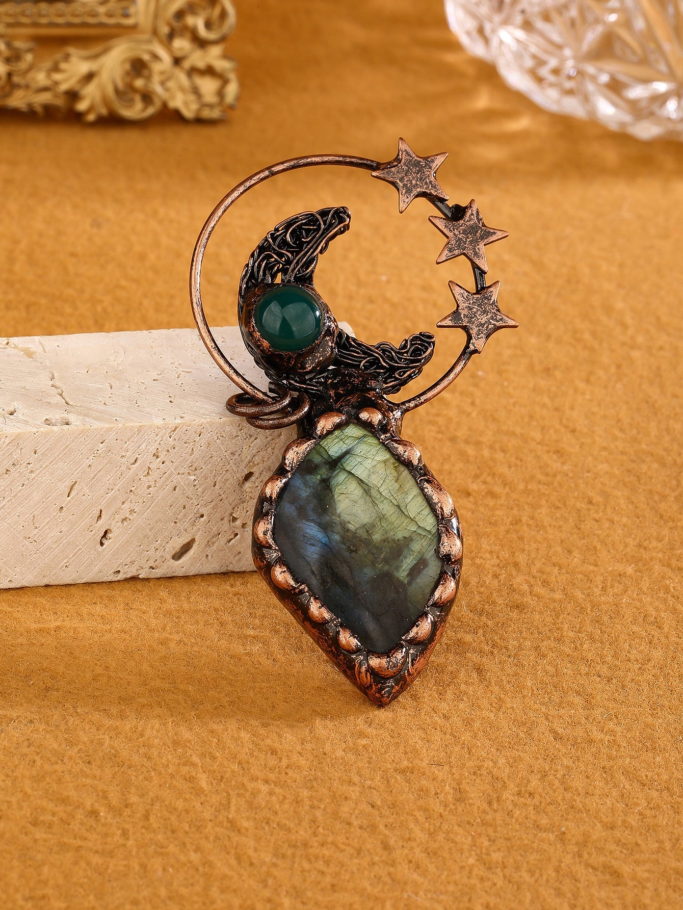 Stunning Pendant for Daily Wear